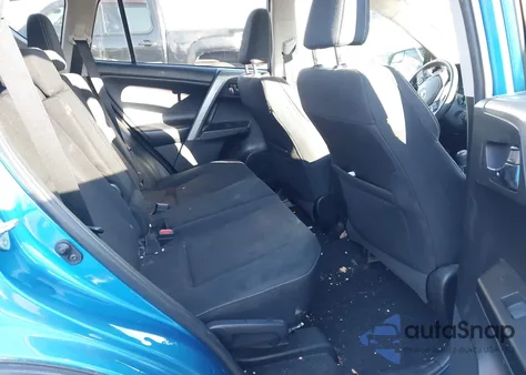 2018 Toyota Rav4 Xle z USA, uszkodzony, nr VIN 2T3RFREVXJW808321